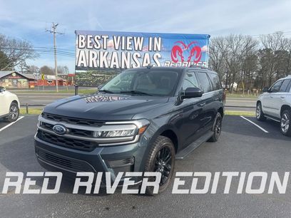 Used 2024 Ford Expedition XLT