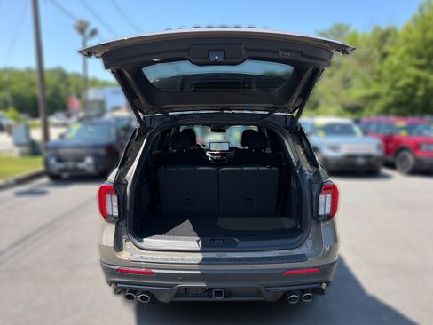 New 2026 Ford Explorer ST w/ Sun And Sound Package AWD/4WD image 13