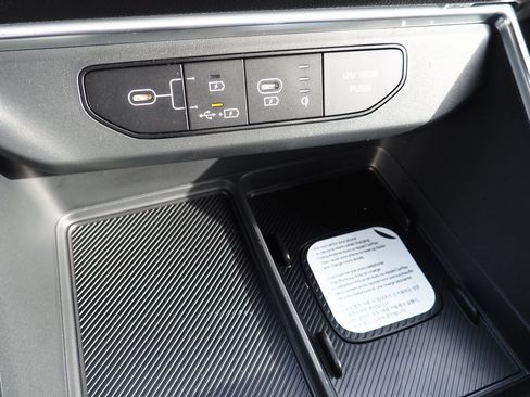 New 2026 Kia Carnival SX image 34