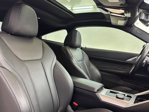 Used 2024 BMW M440i Coupe w/ Premium Package RWD image 33
