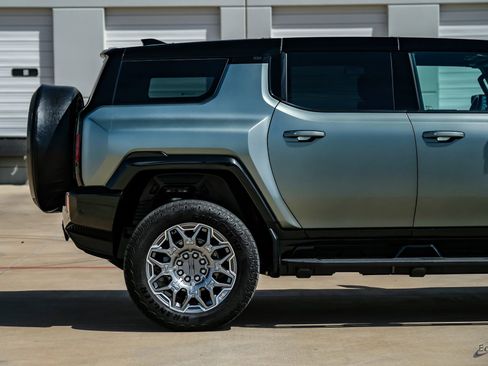 Used 2024 GMC Hummer EV 3X image 26