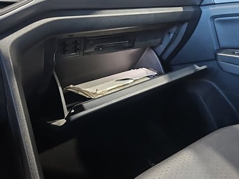 Used 2021 Volkswagen Atlas SE image 27