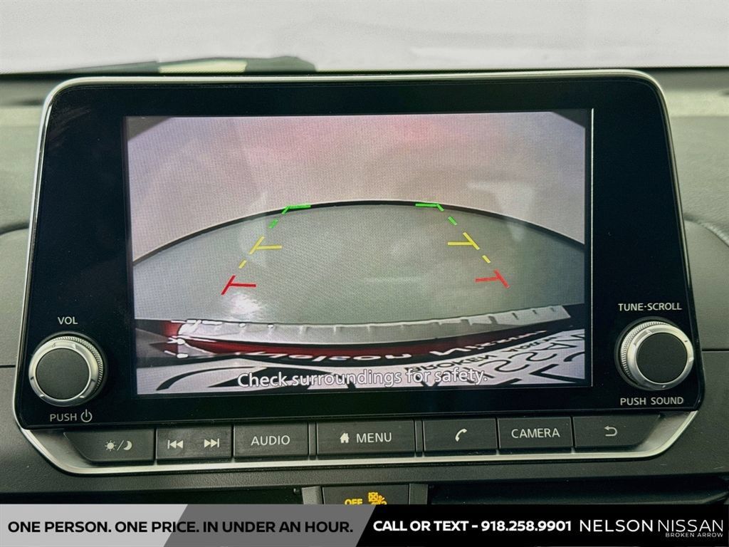 Used 2023 Nissan Altima 2.5 SR FWD image 13