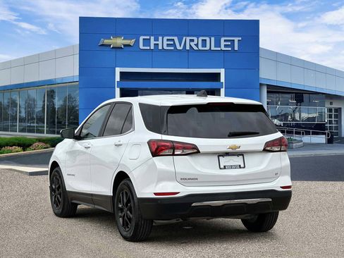 Certified 2024 Chevrolet Equinox LT w/ LPO, Floor Liner Package FWD image 3