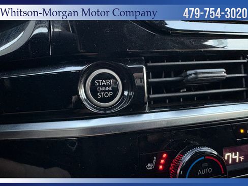 Used 2022 Nissan Pathfinder SV image 19