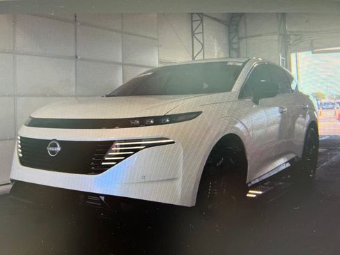 Certified 2025 Nissan Murano Platinum AWD/4WD image 1