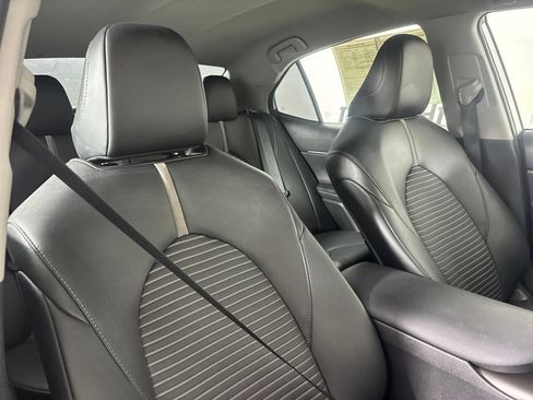 Used 2024 Toyota Camry SE FWD image 29