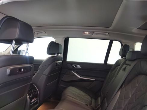 Used 2023 BMW X7 xDrive40i w/ Premium Package image 45