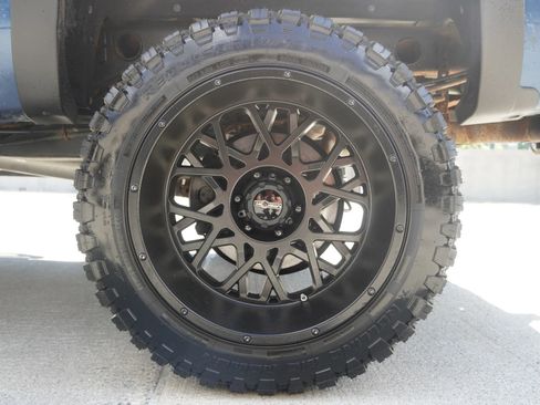 Used 2017 Chevrolet Silverado 1500 LT w/ All Star Edition image 31