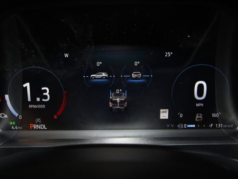 New 2026 Ford Explorer ST-Line w/ ST-Line Street Pack image 9