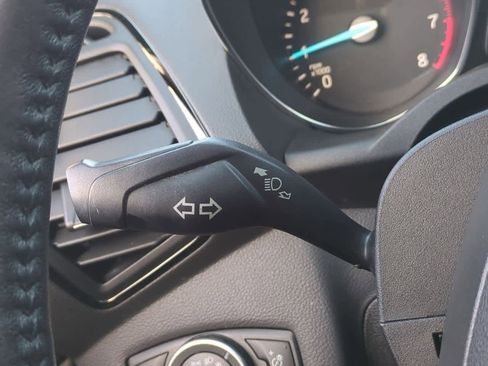 Used 2018 Ford Escape Titanium image 25