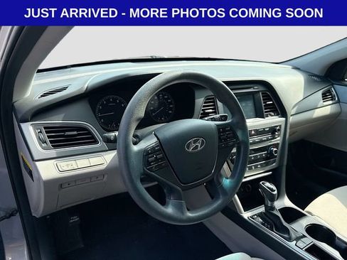 Used 2016 Hyundai Sonata SE FWD image 11