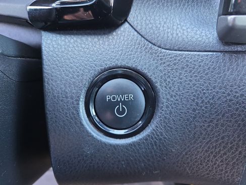 Certified 2025 Toyota Camry SE image 24