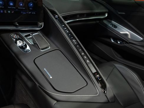 Used 2023 Chevrolet Corvette Stingray Coupe w/ Z51 Performance Package image 71