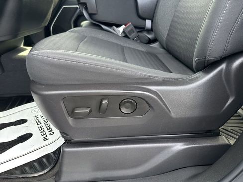 Used 2024 Chevrolet Silverado 1500 LT image 11