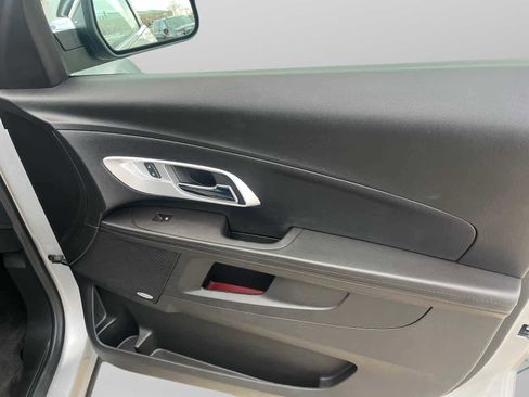 Used 2016 Chevrolet Equinox LTZ w/ Enhanced Convenience Package image 35