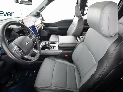Used 2024 Ford F150 Lightning Lariat image 5