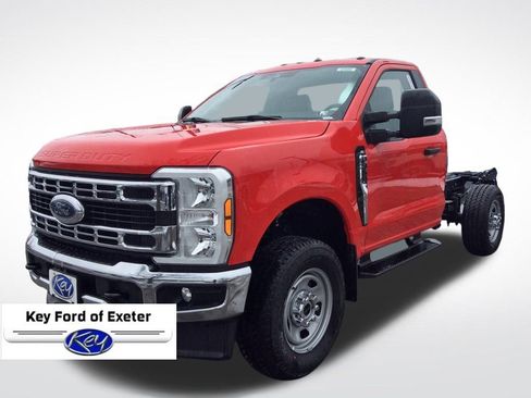 Used 2024 Ford F350 XL w/ Snow Plow Prep Package image 8