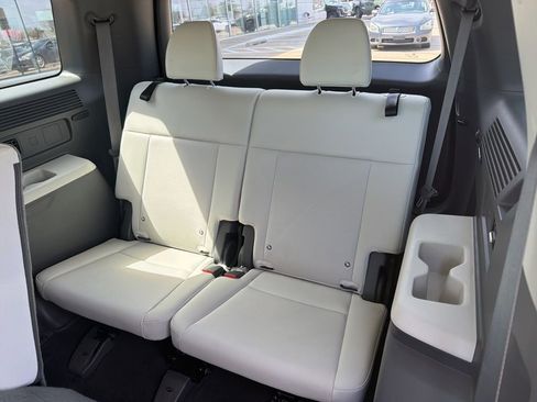 Used 2025 Hyundai Santa Fe SEL FWD image 15