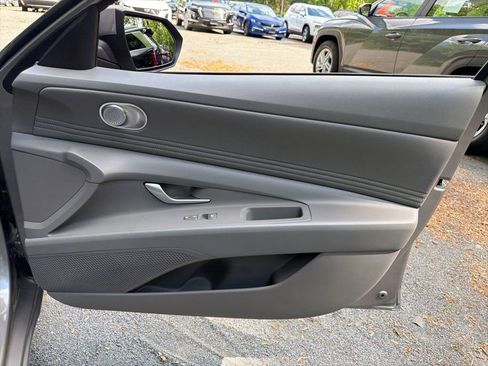 Certified 2023 Hyundai Elantra SEL w/ Convenience Package FWD image 10