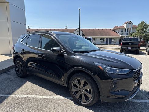 Used 2024 Ford Escape Platinum AWD/4WD image 8