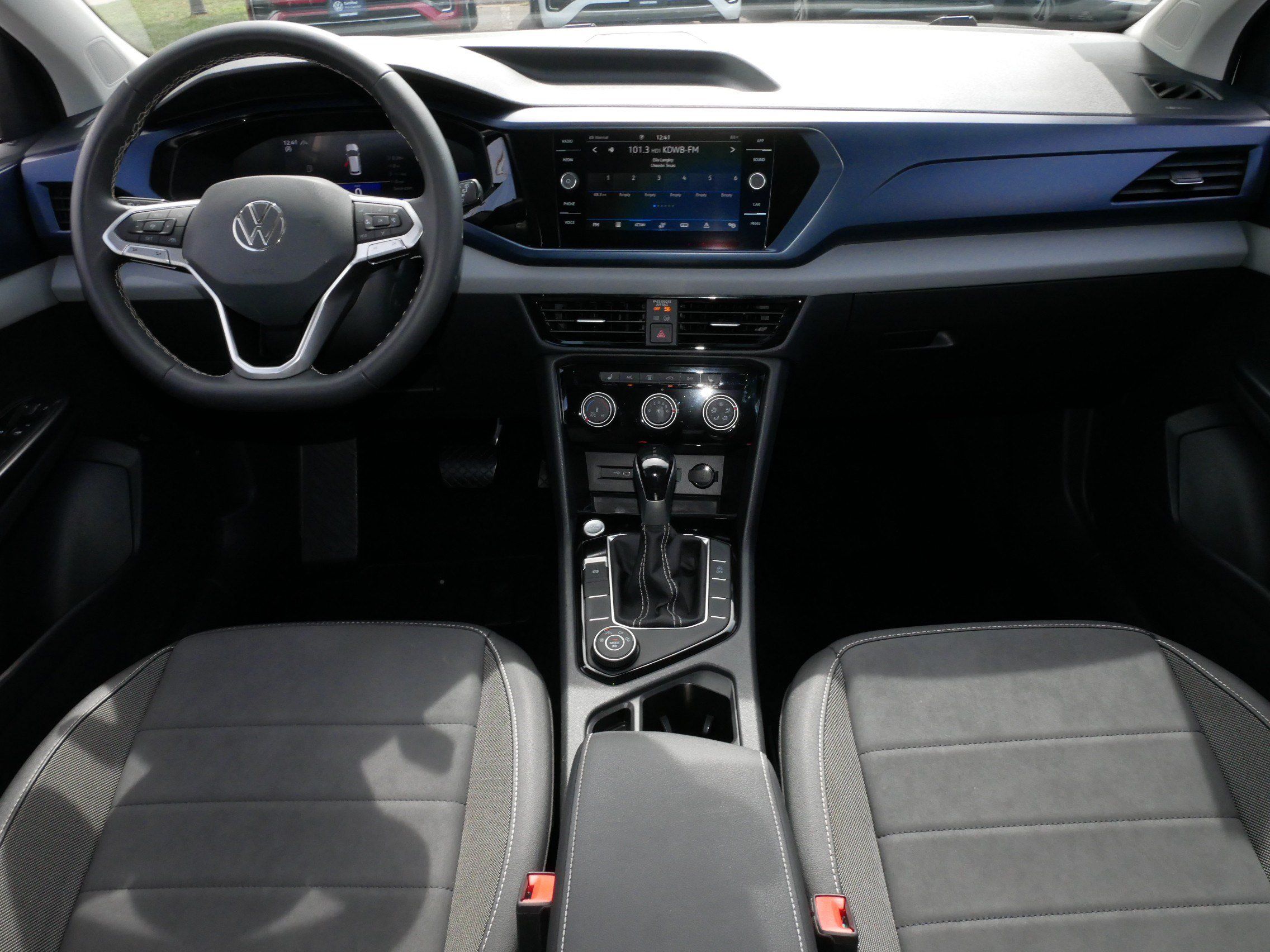 Certified 2023 Volkswagen Taos SE AWD/4WD image 10