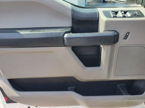 Used 2019 Ford F150 XL w/ Equipment Group 101A Mid AWD/4WD image 10
