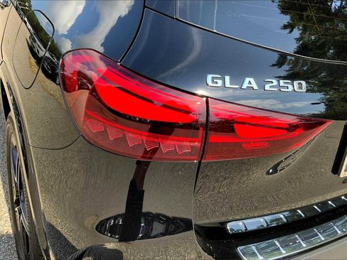 New 2026 Mercedes-Benz GLA 250 4MATIC image 18