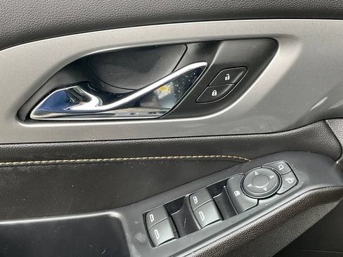 Certified 2021 Chevrolet Traverse RS w/ LPO, Floor Liner Package AWD/4WD image 23