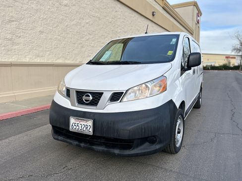 Used 2019 Nissan NV200 S image 1