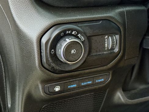 Used 2023 Jeep Wrangler Unlimited Rubicon 4xe w/ Cold Weather Group AWD/4WD image 14