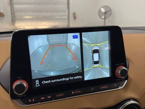 New 2025 Nissan Sentra SV w/ SV Premium Package image 17