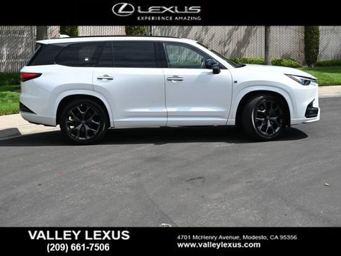 Used 2025 Lexus TX 500h AWD w/ Technology Package image 3