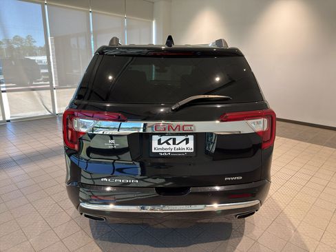 Used 2023 GMC Acadia Denali w/ Black Diamond Edition image 4