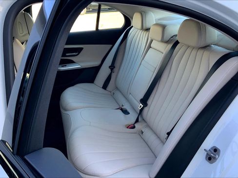 Certified 2024 Mercedes-Benz E 350 4MATIC Sedan image 20