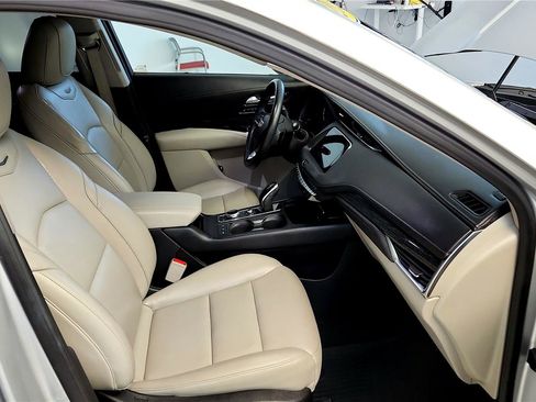 Used 2021 Cadillac XT4 Premium Luxury w/ Driver Awareness Package image 26