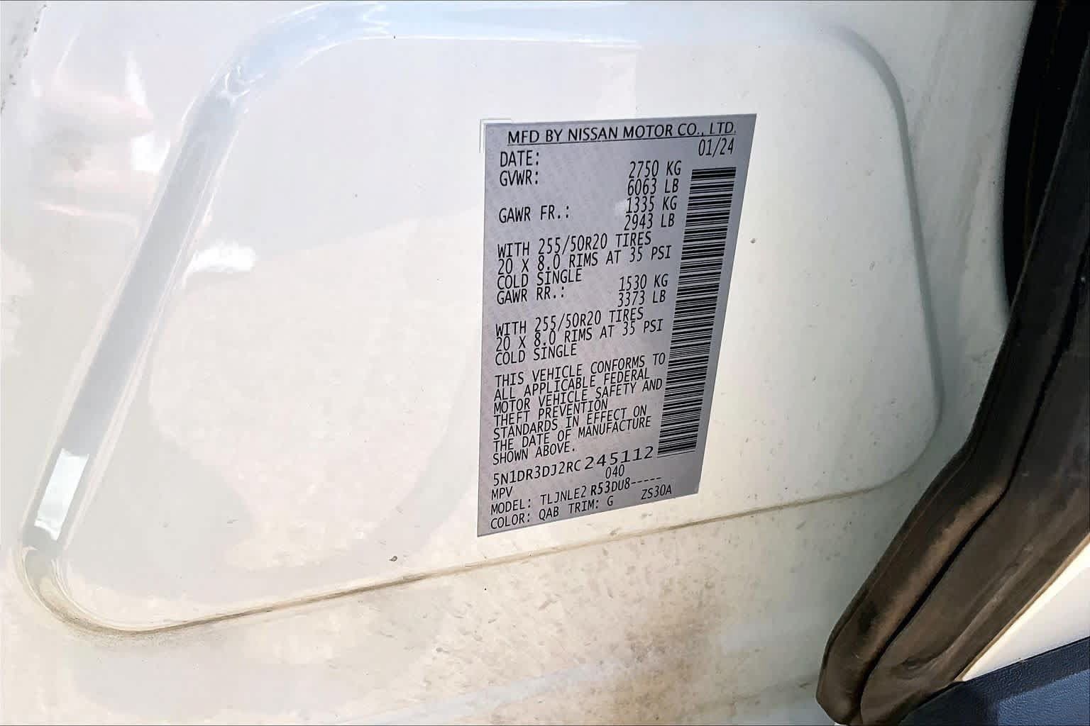Used 2024 Nissan Pathfinder Platinum w/ Cargo Package AWD/4WD image 31