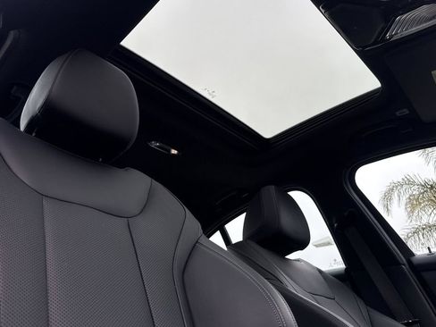 Used 2025 BMW M340i RWD image 17