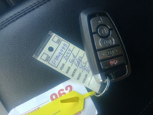 Certified 2024 Ford Edge SEL w/ Convenience Package image 32