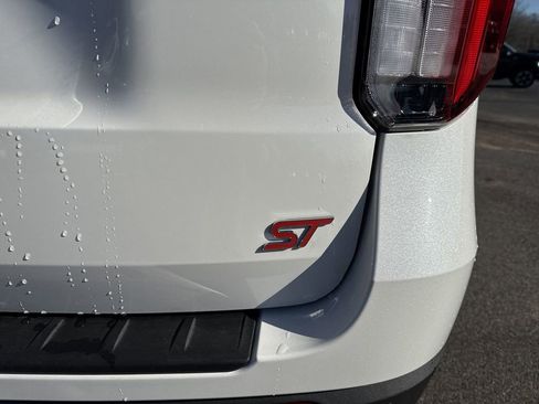 New 2025 Ford Explorer ST image 14
