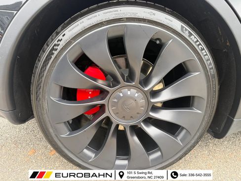 Used 2023 Tesla Model Y Performance AWD/4WD image 28