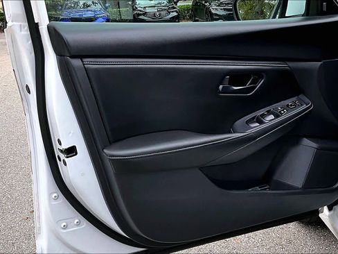 Used 2024 Nissan Sentra S image 26