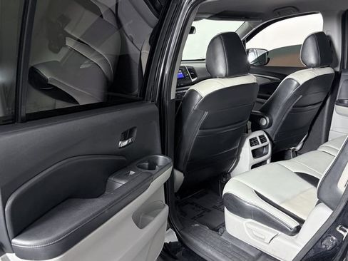 Used 2018 Honda Pilot LX image 20