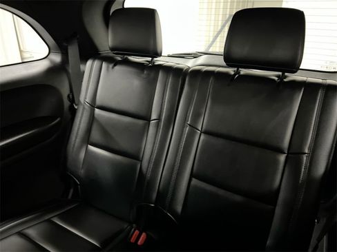 Used 2019 Dodge Durango SXT image 28