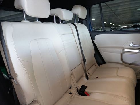 Certified 2021 Mercedes-Benz GLB 250 w/ Premium Package image 19