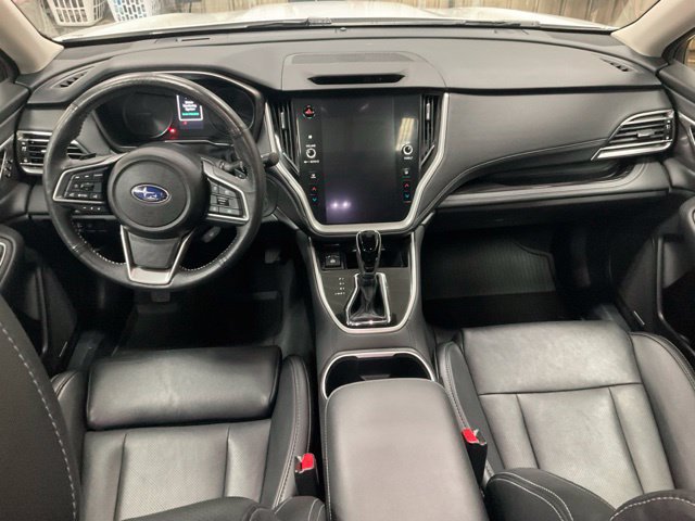 Used 2025 Subaru Outback Limited AWD/4WD image 9