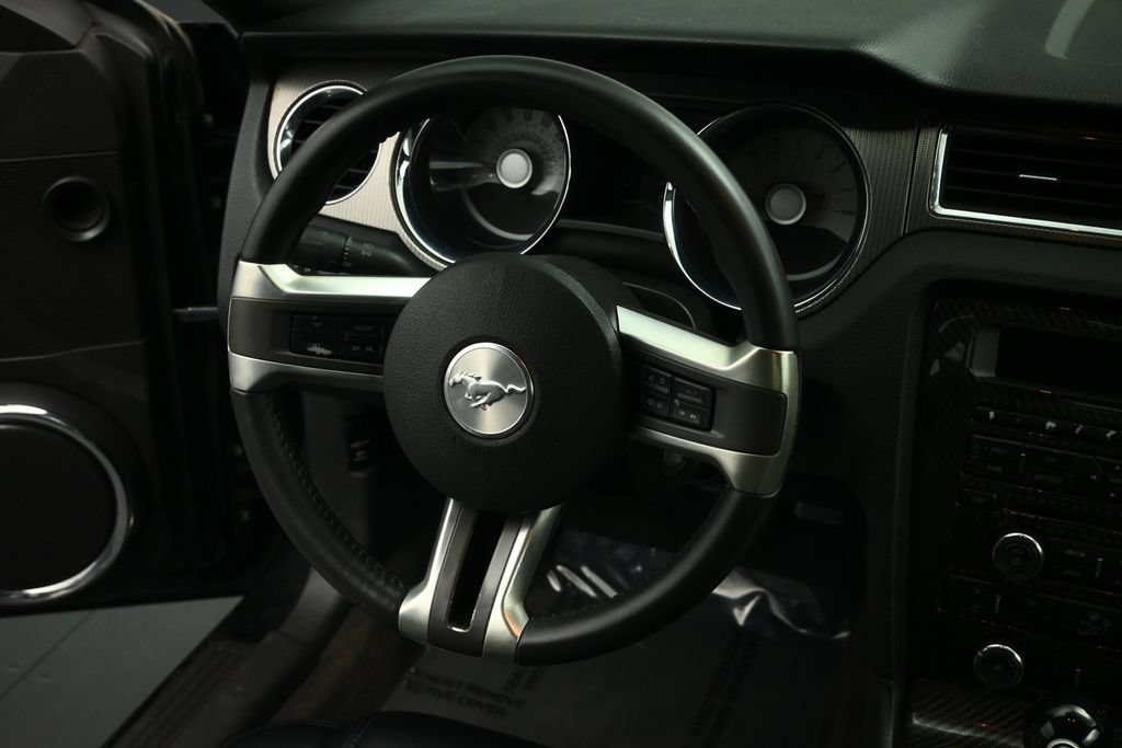 Used 2012 Ford Mustang GT Premium RWD image 43