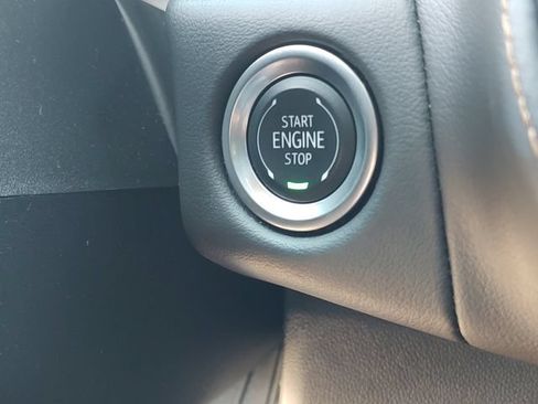 Used 2024 GMC Yukon AT4 w/ Technology Package AWD/4WD image 19
