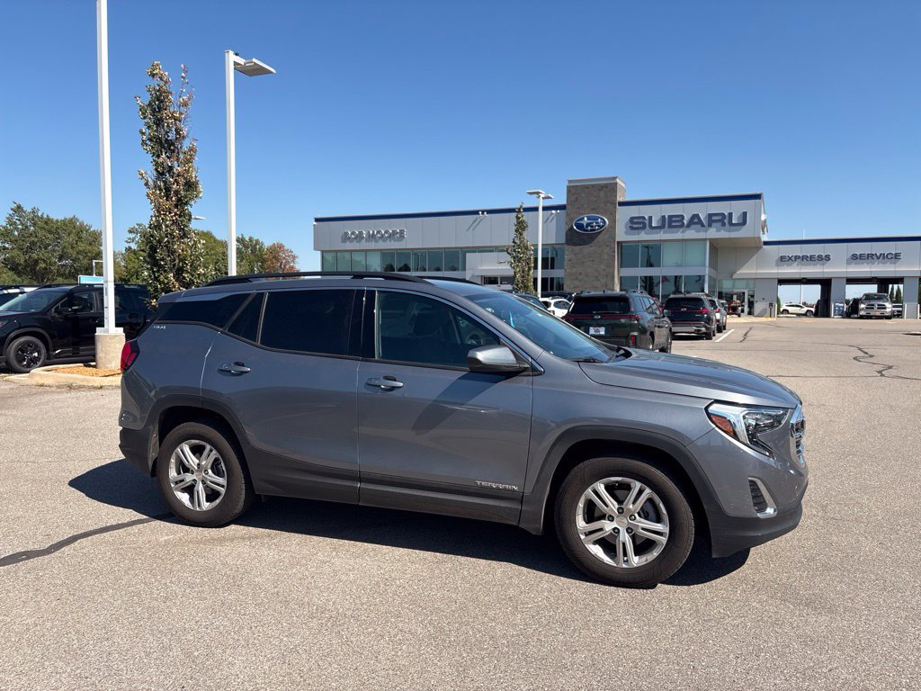 Used 2020 GMC Terrain SLE w/ Driver Convenience Package FWD image 1