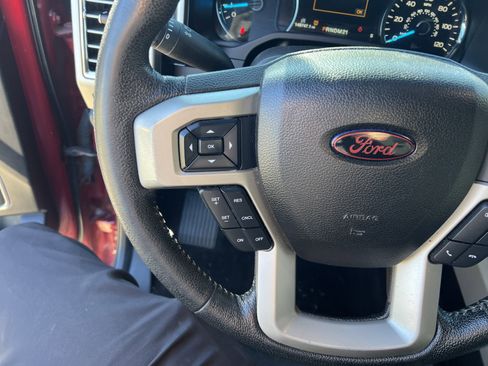 Used 2015 Ford F150 Lariat image 18